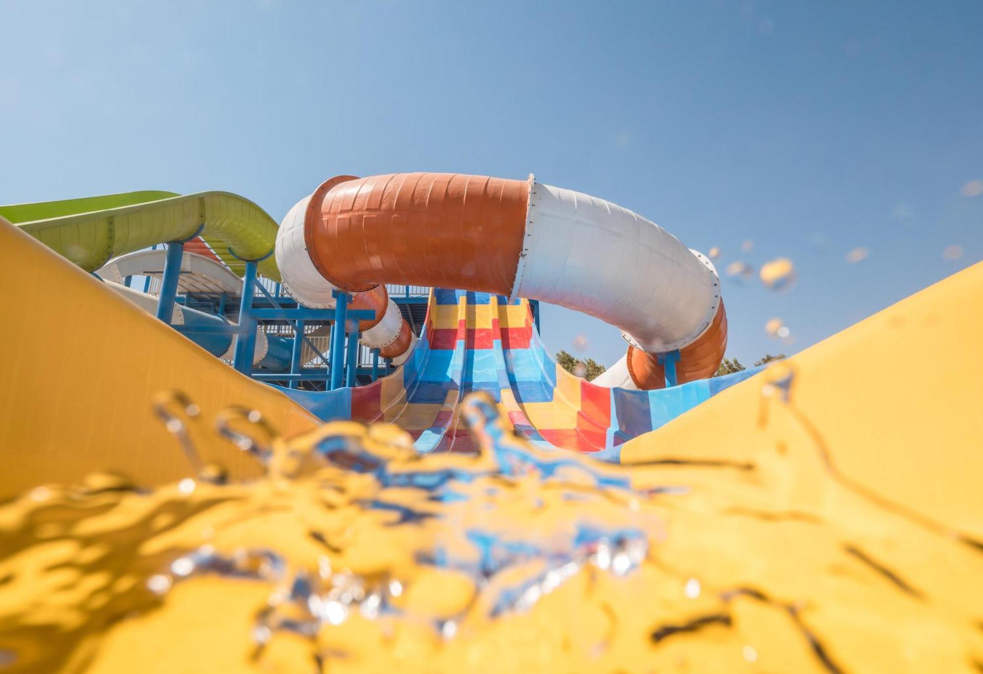 Hurghada Long Beach Resort Esterno foto The water park