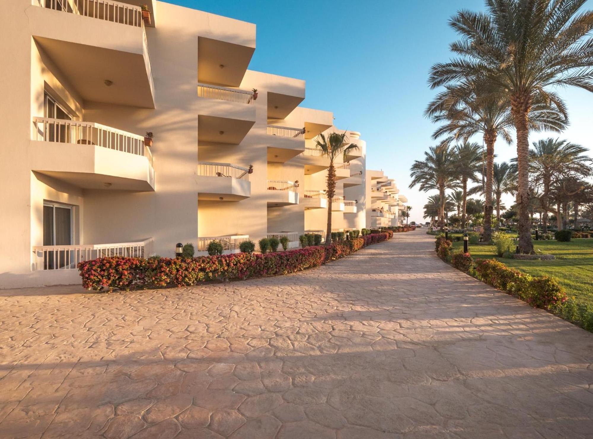 Hurghada Long Beach Resort Esterno foto Hilton Sharm El Sheikh