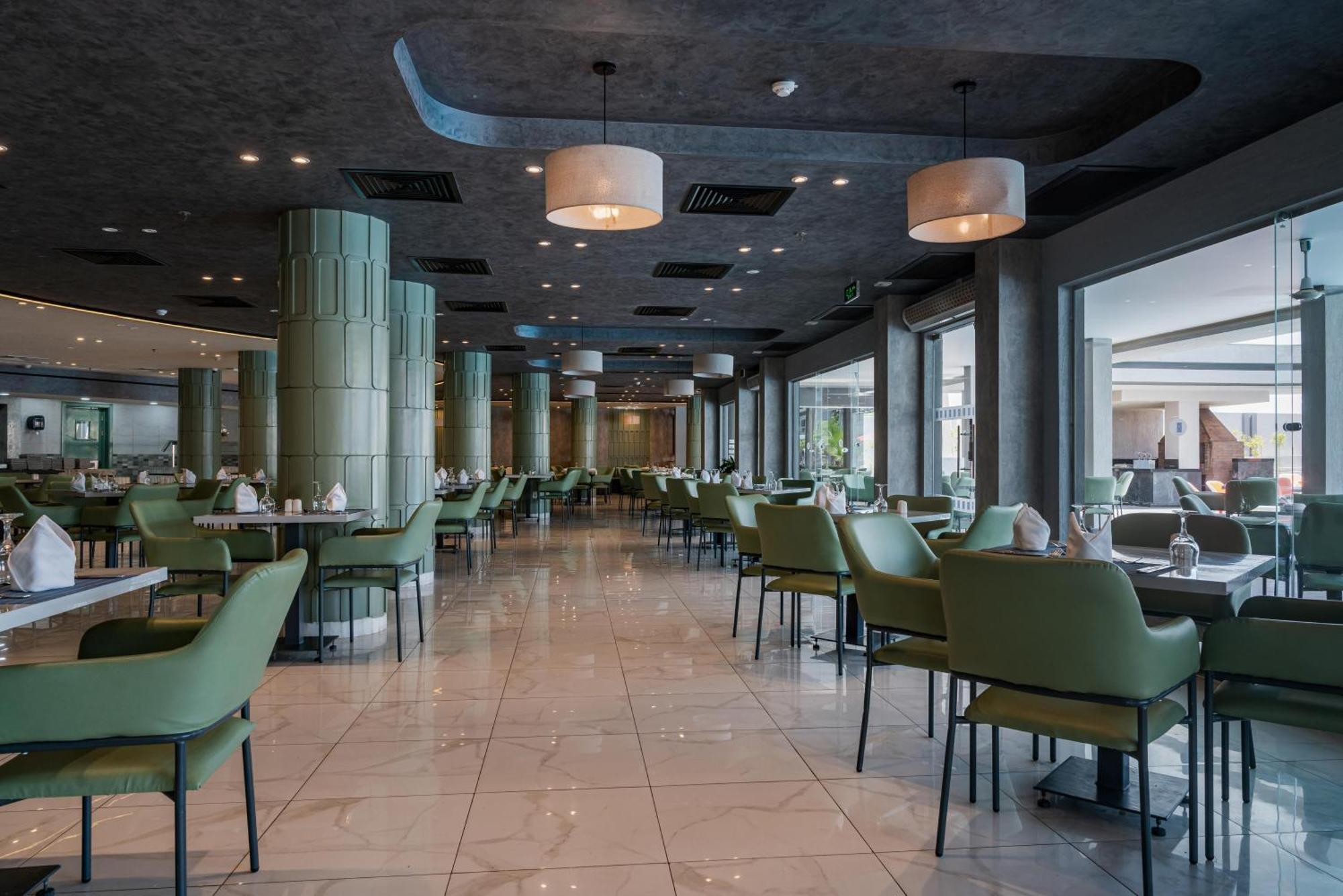 Hurghada Long Beach Resort Esterno foto Restaurant